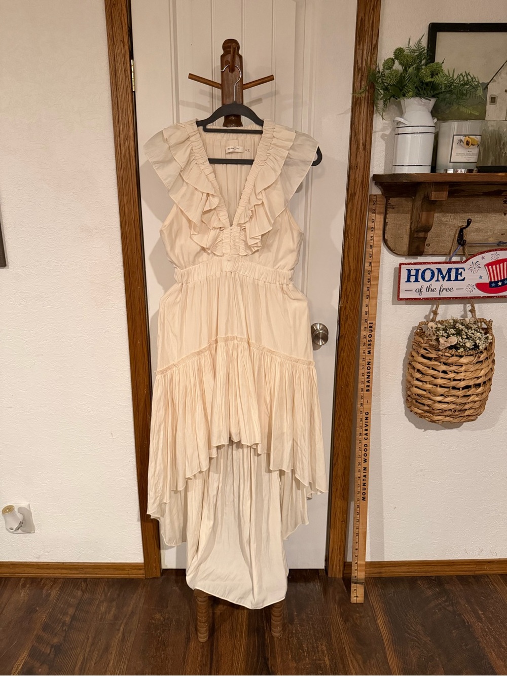 Mustard Seed Cream Ruffle V-Neck High-Low Dress with Tiered Skirt